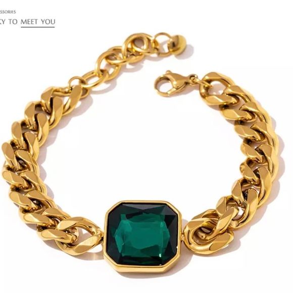 Jewelry - New Chunky Gold Chain Bracelet Green Zircon 8” Length
